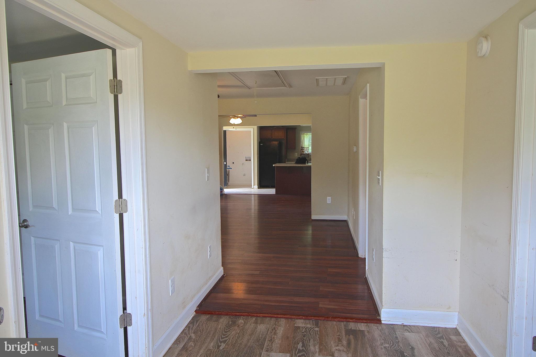 323 Goodwin Store Road Louisa, VA 23093 - Photo 3 of 15 Main entry way