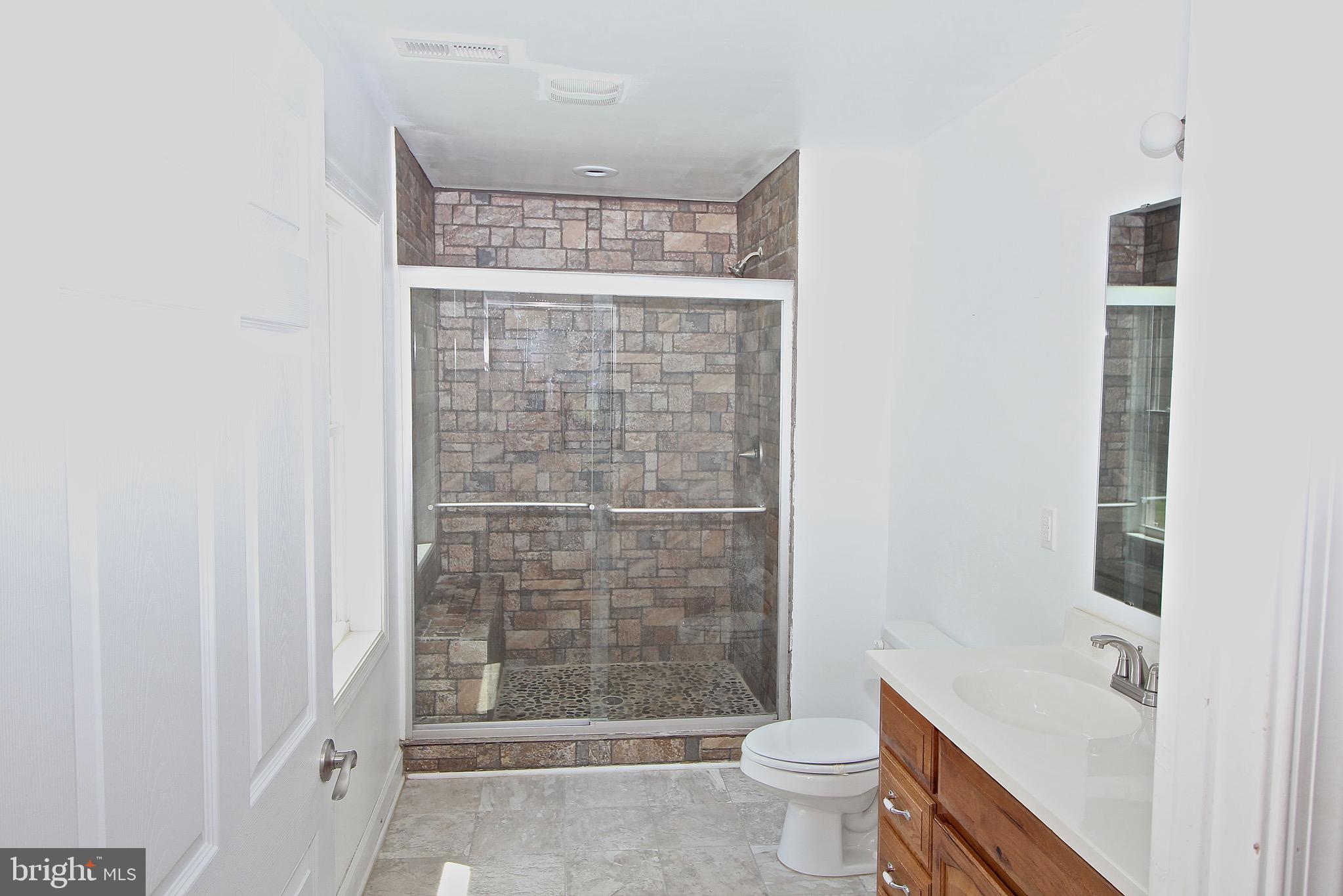 323 Goodwin Store Road Louisa, VA 23093 - Photo 6 of 15 Master bathroom suite