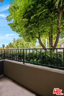 $1,095,000 | Undisclosed Address, Studio City, CA 91602