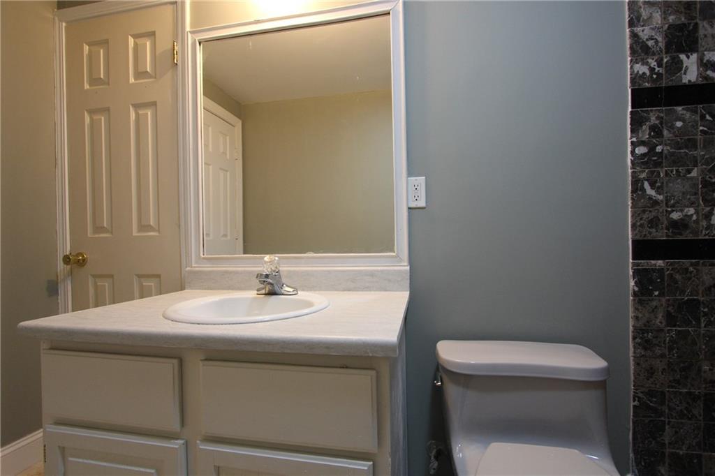 818 Springlake Road Lawrenceville, GA 30045 - Photo 35 of 64