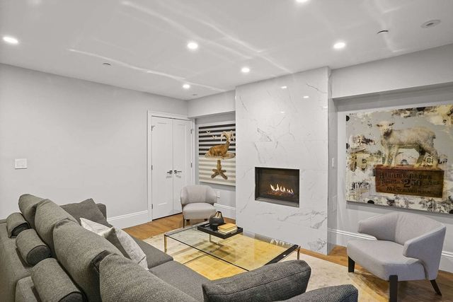 $3,300,000 | 36 Dwight Street, Unit PH, Boston, MA 02118