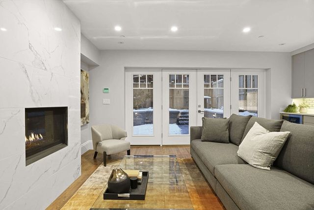 $3,300,000 | 36 Dwight Street, Unit PH, Boston, MA 02118