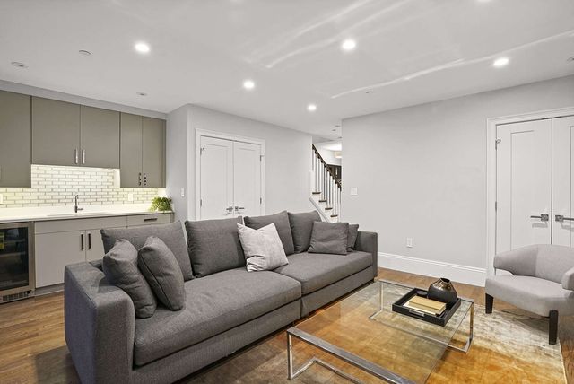 $3,300,000 | 36 Dwight Street, Unit PH, Boston, MA 02118