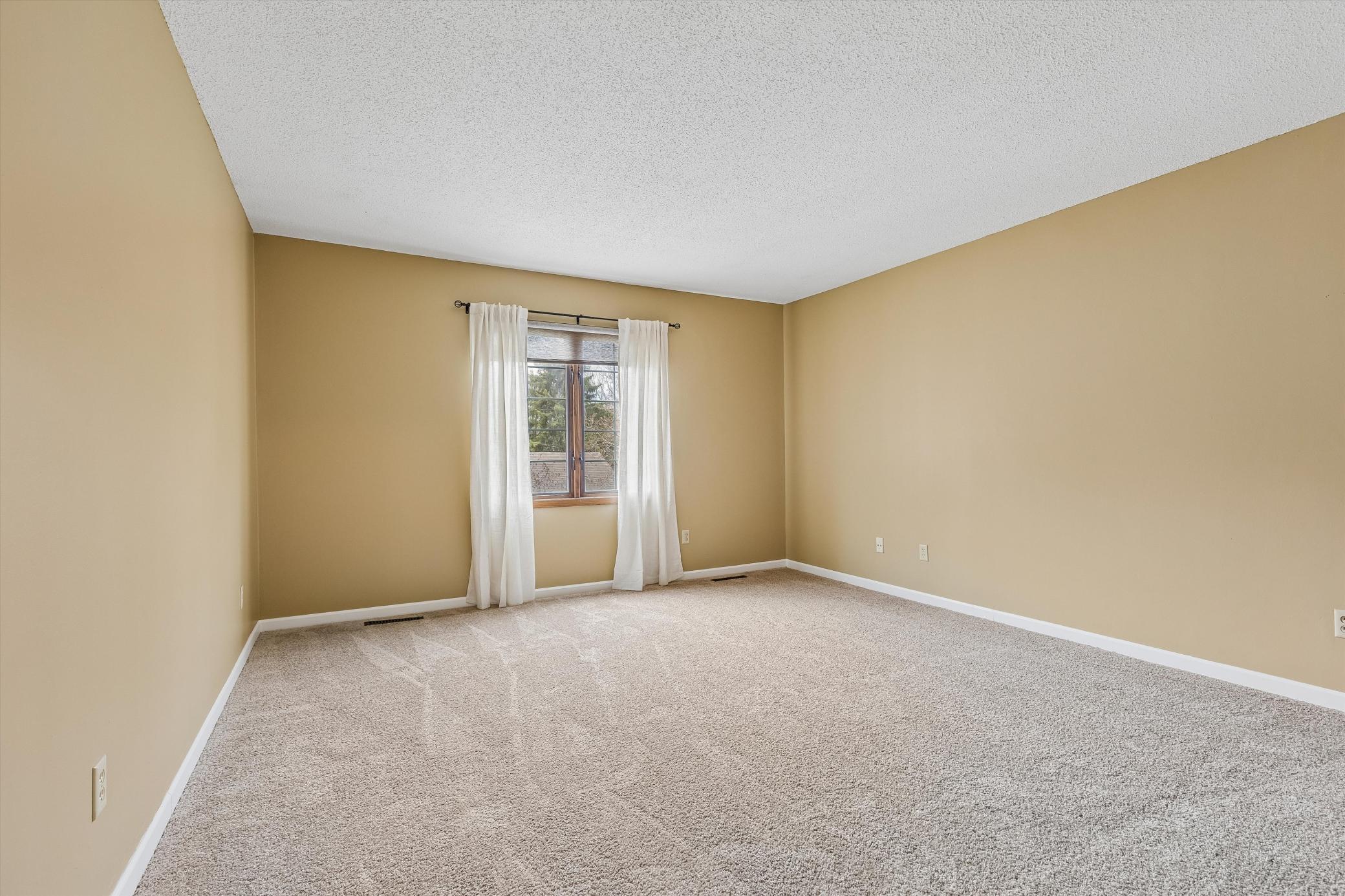 3557 Blue Jay Way, Unit 202 Eagan, MN 55123 - Photo 17 of 31
