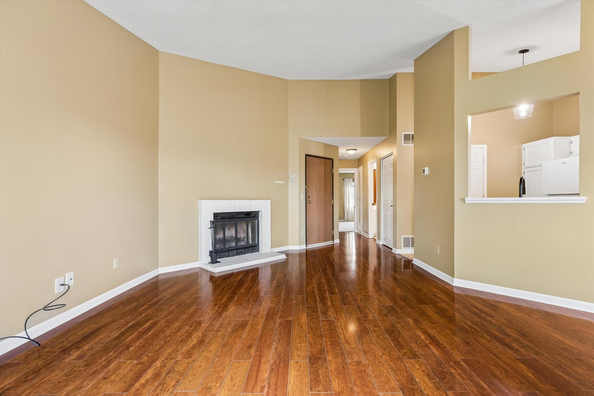 3557 Blue Jay Way, Unit 202 Eagan, MN 55123 - Photo 7 of 31