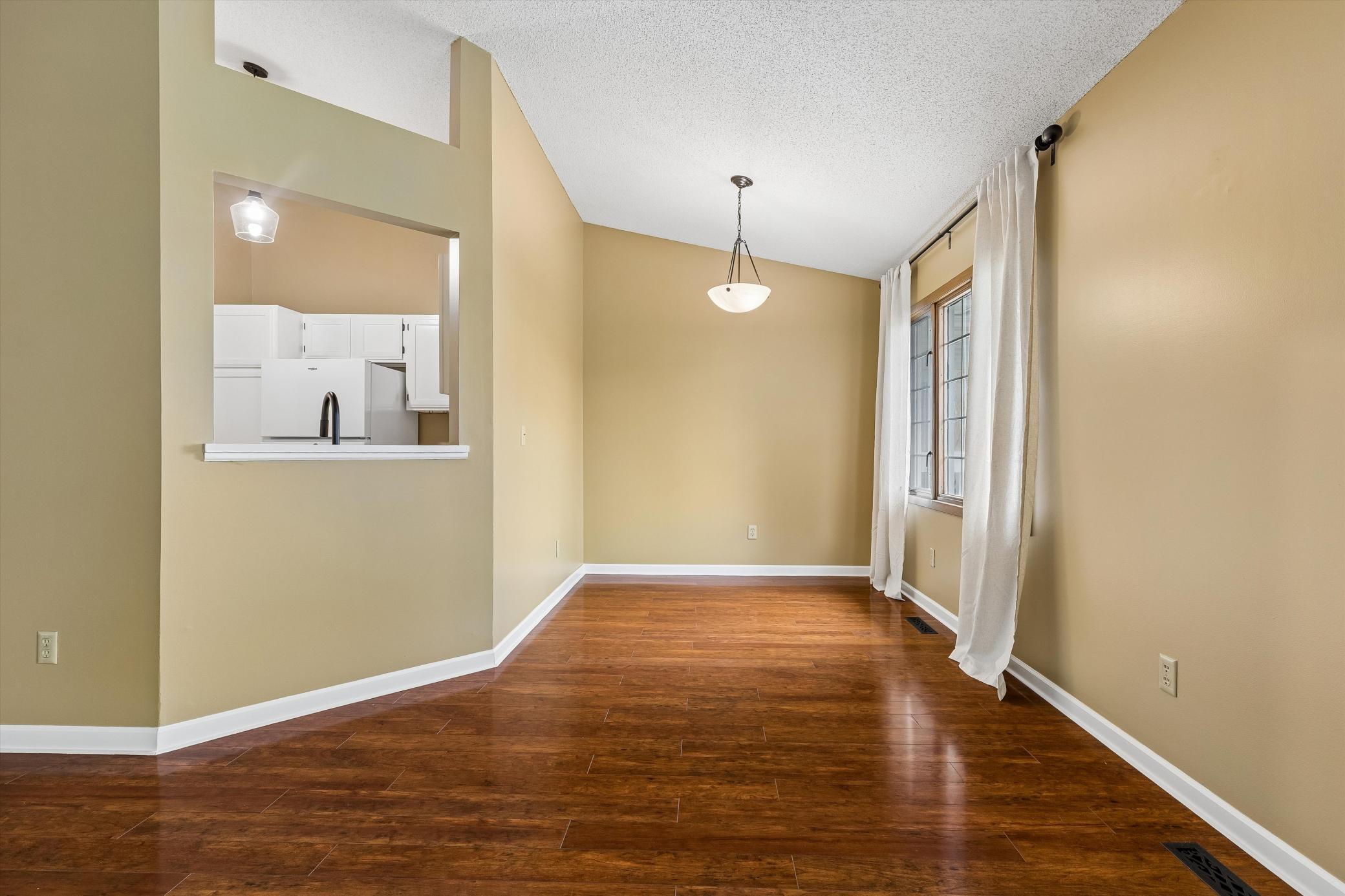 3557 Blue Jay Way, Unit 202 Eagan, MN 55123 - Photo 9 of 31