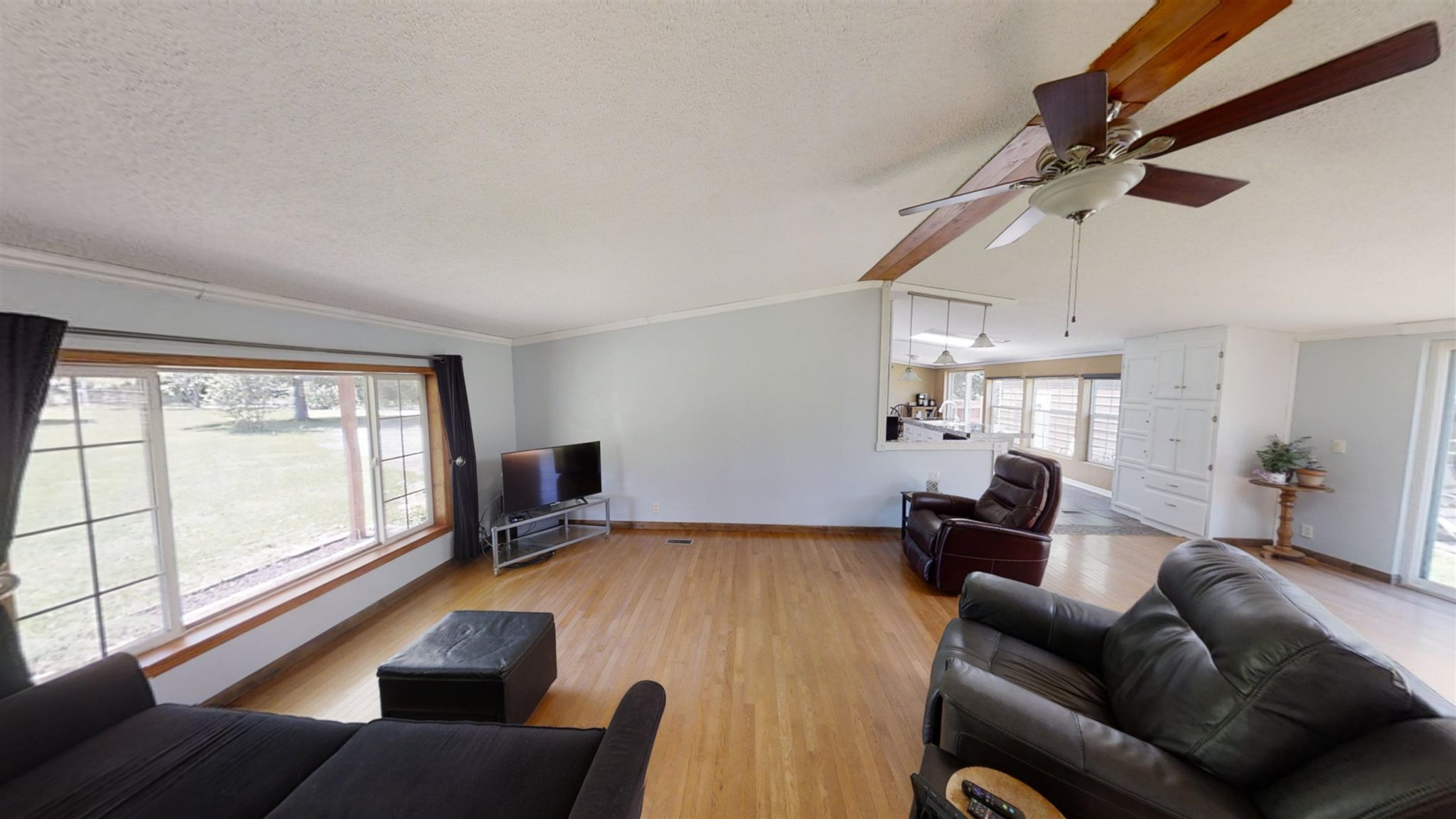 10588 Ditney Hill Road Elberfeld, IN 47613 - Photo 4 of 36 Gallery Image 4