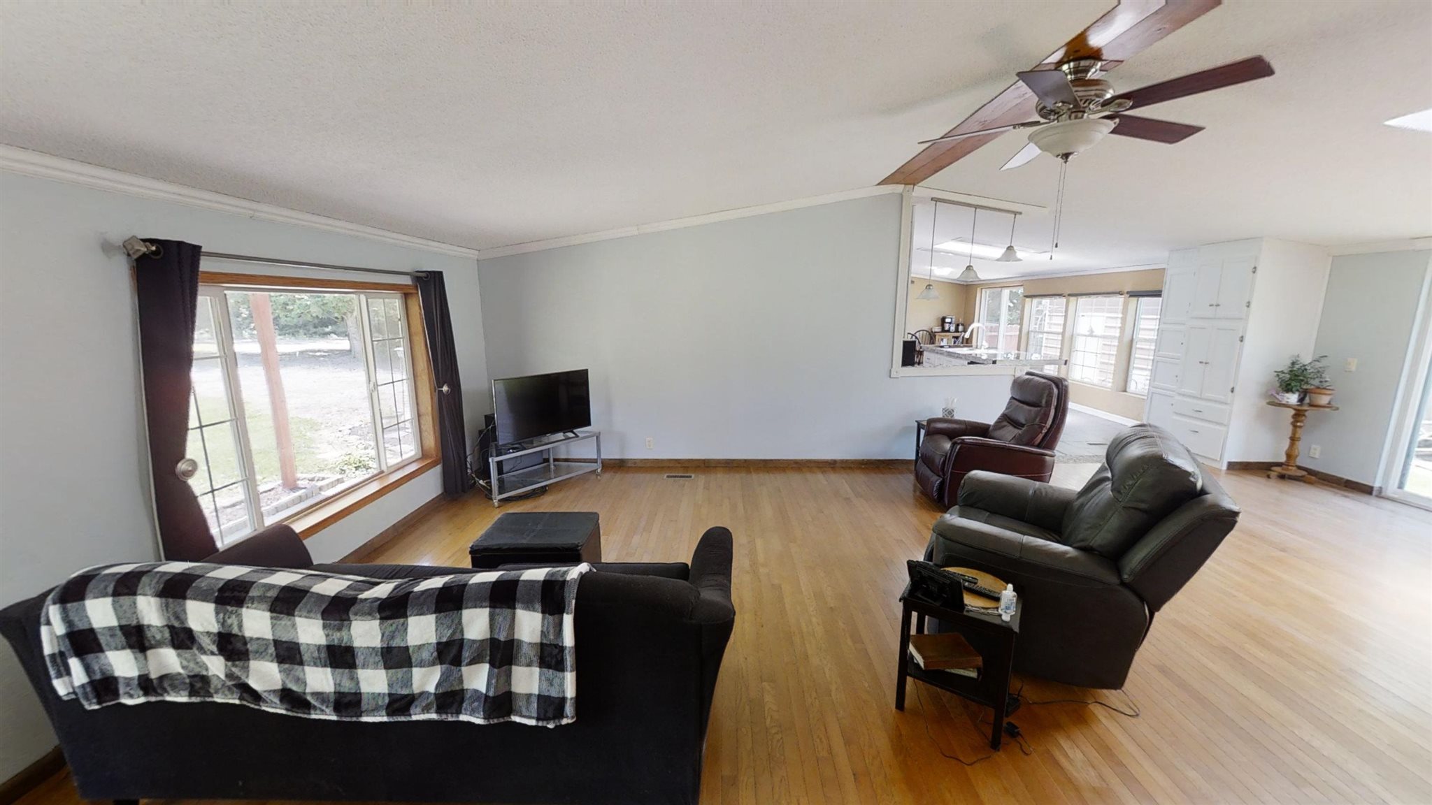 10588 Ditney Hill Road Elberfeld, IN 47613 - Photo 6 of 36 Gallery Image 6