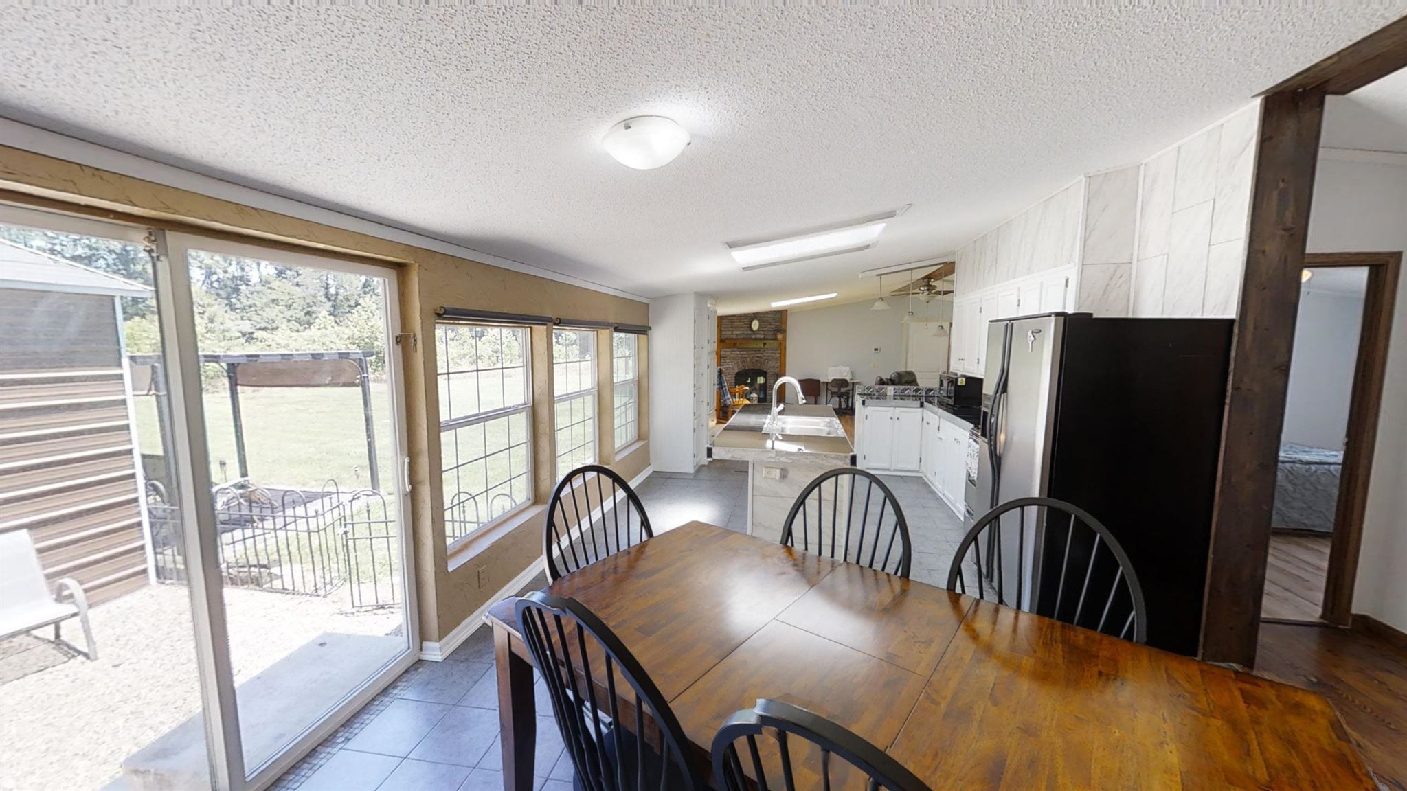 10588 Ditney Hill Road Elberfeld, IN 47613 - Photo 10 of 36 Gallery Image 10