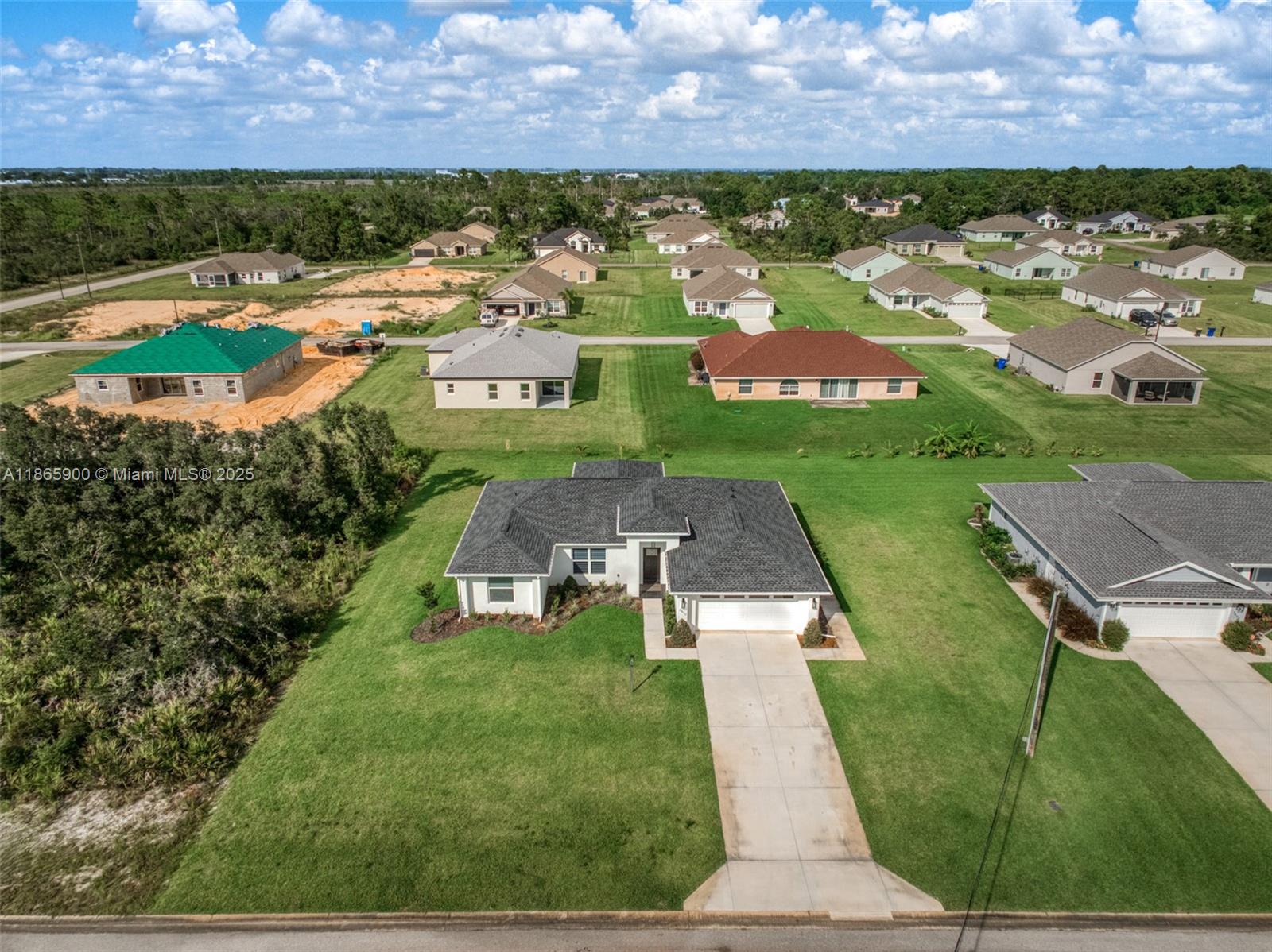 5810 Columbus Boulevard Sebring, FL 33872 - Photo 39 of 49 an aerial view of residential houses with outdoor space