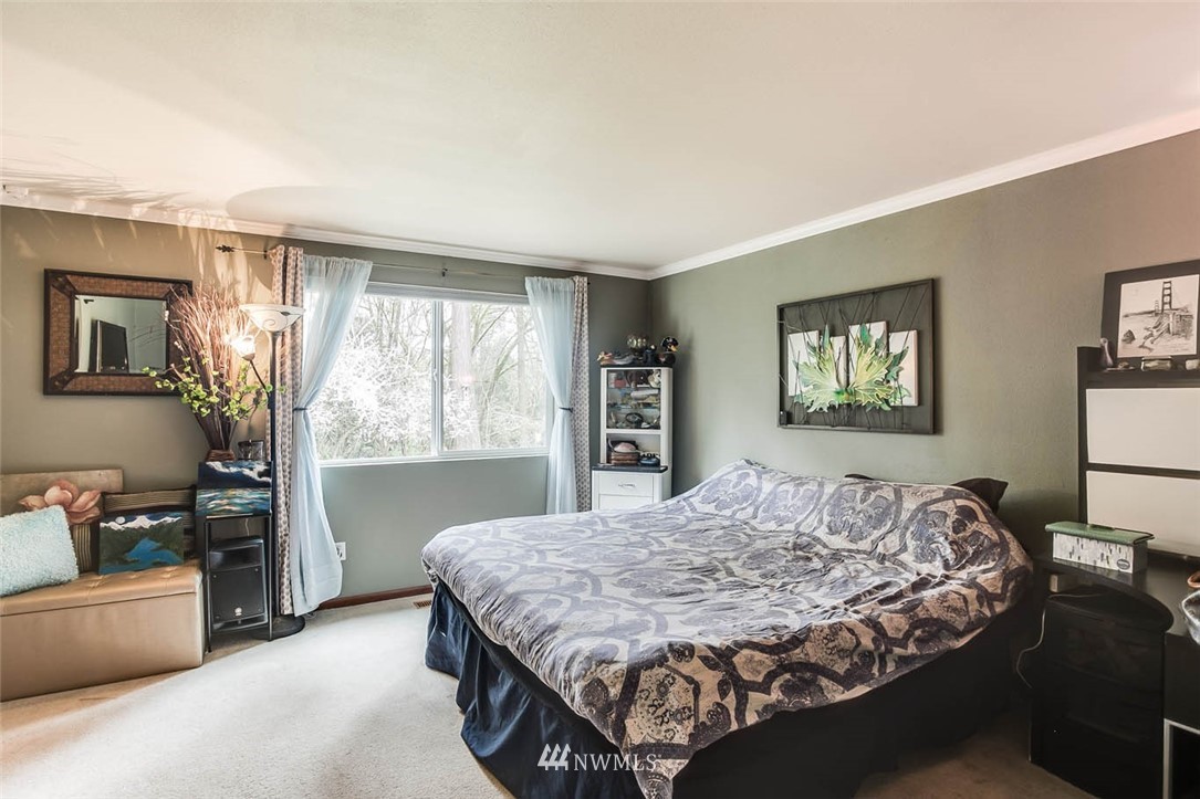 16304 145th Avenue Southeast Renton, WA 98058 - Photo 16 of 24 Gallery Image 16