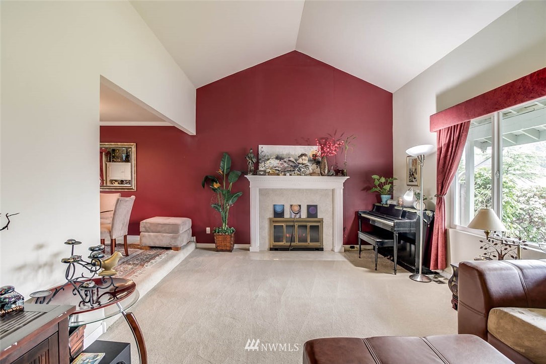 16304 145th Avenue Southeast Renton, WA 98058 - Photo 4 of 24 Gallery Image 4