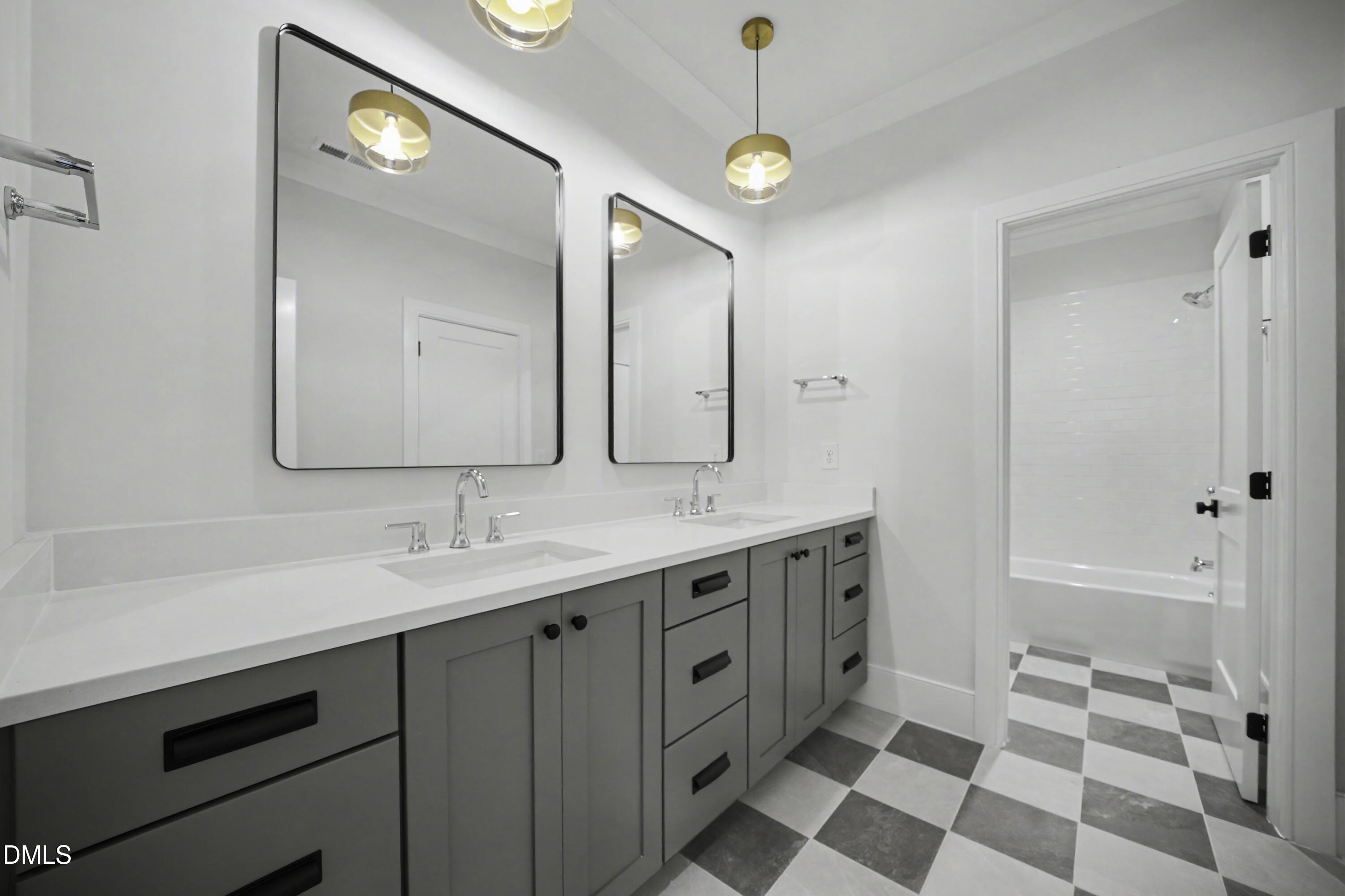 605 Ridgecrest Road Cary, NC 27511 - Photo 19 of 24 Ensuite Bath