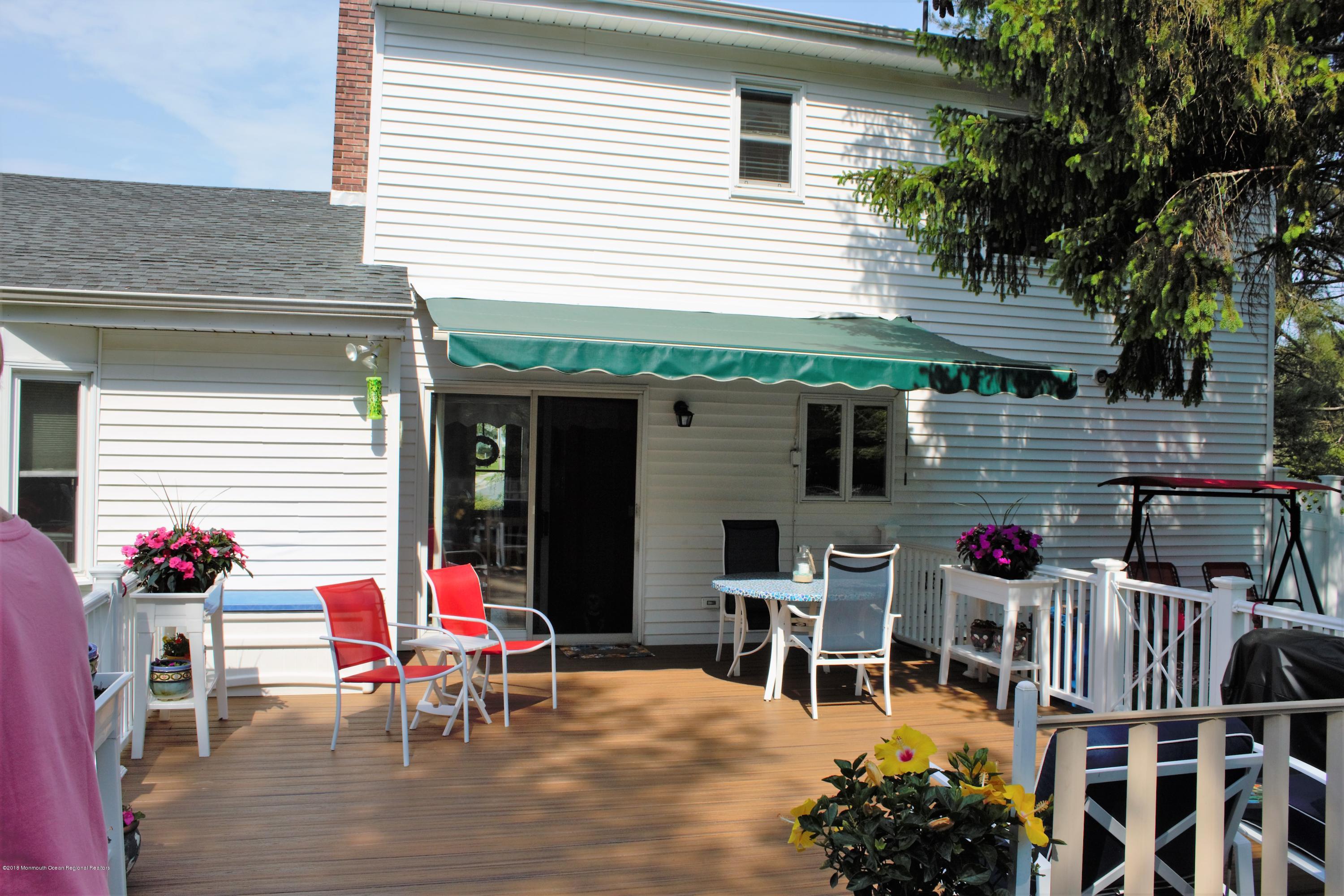263 E Road Belford, NJ 07718 - Photo 12 of 24 IMG_1741 (2)