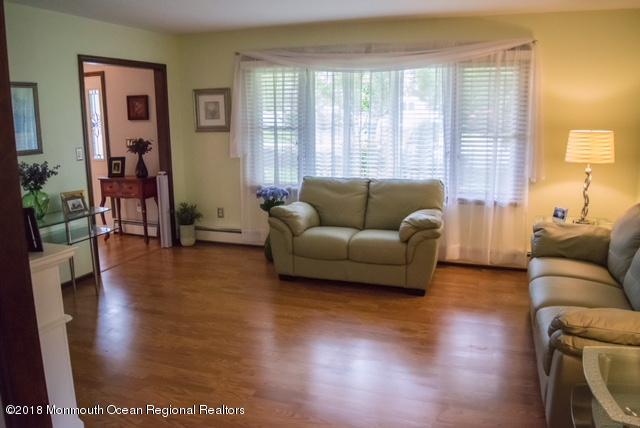 263 E Road Belford, NJ 07718 - Photo 20 of 24 IMG_3554