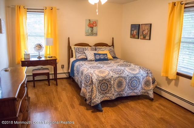 263 E Road Belford, NJ 07718 - Photo 21 of 24 IMG_3546