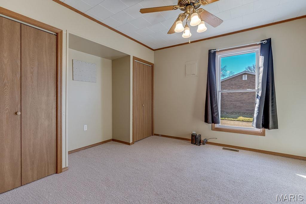 812 West Mill Street Staunton, IL 62088 - Photo 15 of 36