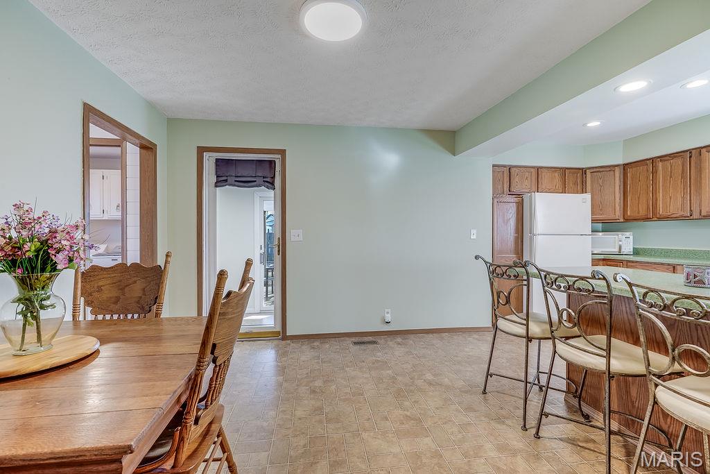 812 West Mill Street Staunton, IL 62088 - Photo 22 of 36