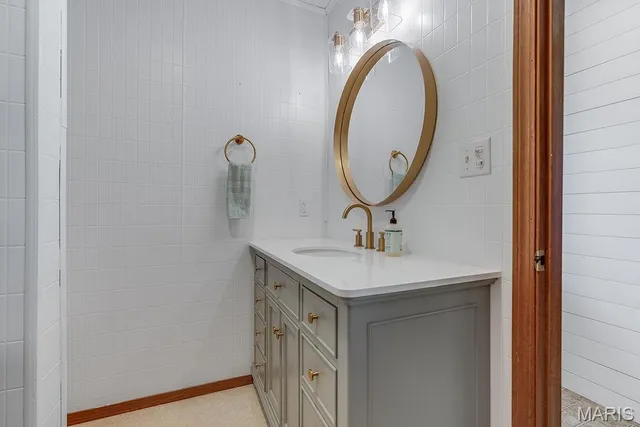 $170,000 | 812 West Mill Street, Staunton, IL 62088