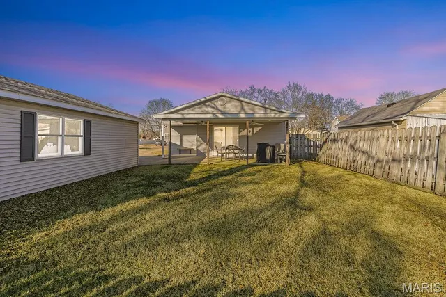 $170,000 | 812 West Mill Street, Staunton, IL 62088