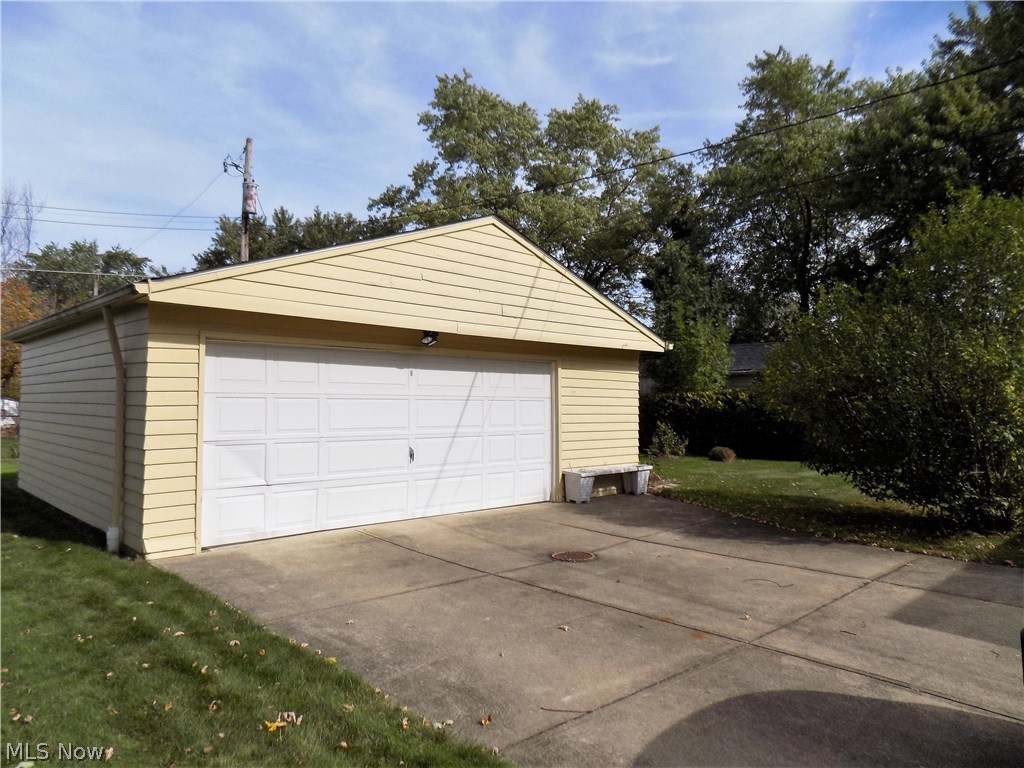 9300 Reichert Road Parma, OH 44130 - Photo 14 of 14