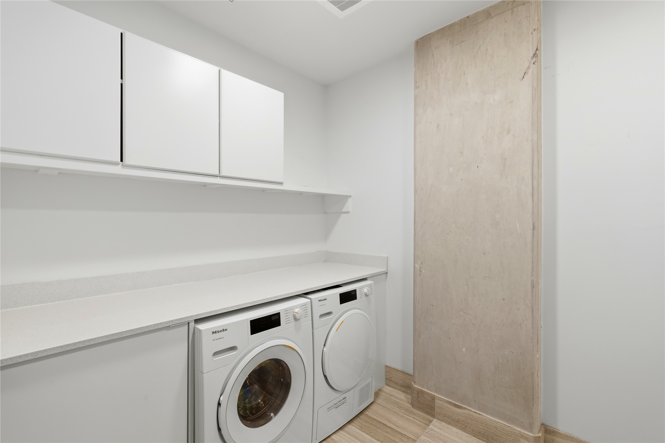 1211 West Riverside Drive, Unit 6B Austin, TX 78704 - Photo 25 of 40 a utility room with dryer and washer