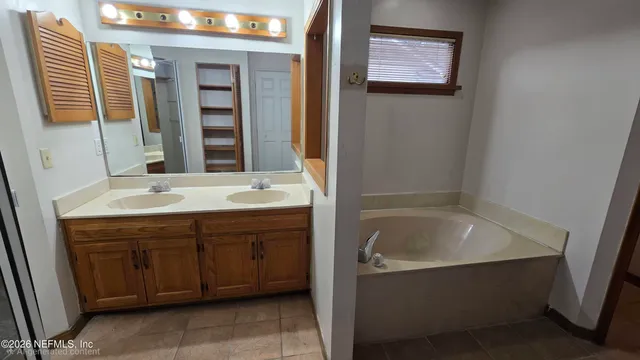 $2,000 | 8532 Bandera Circle East, Jacksonville, FL 32244