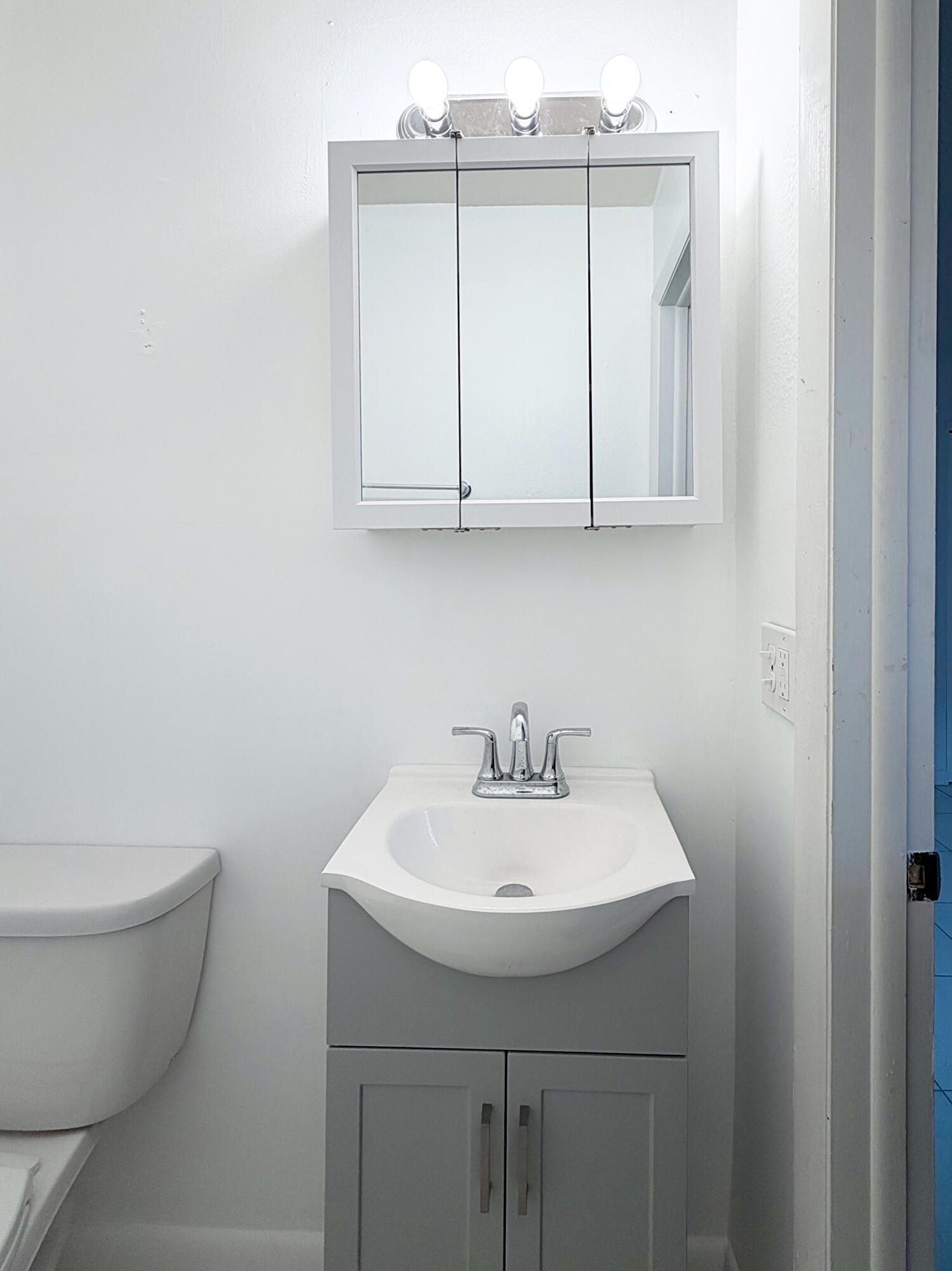 650 Southwest 2nd Avenue, Unit 2480 Boca Raton, FL 33432 - Photo 18 of 26 1/2 Bath