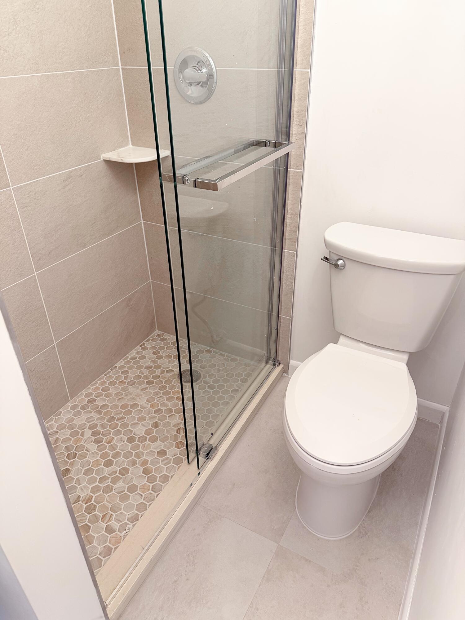 650 Southwest 2nd Avenue, Unit 2480 Boca Raton, FL 33432 - Photo 25 of 26 Full bath (2)