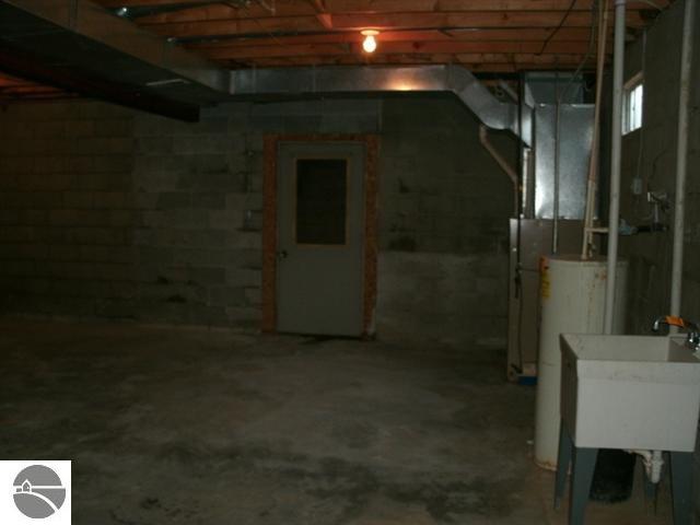 7231 Sparling Road Kingsley, MI 49649 - Photo 20 of 25 1740226-19.JPG