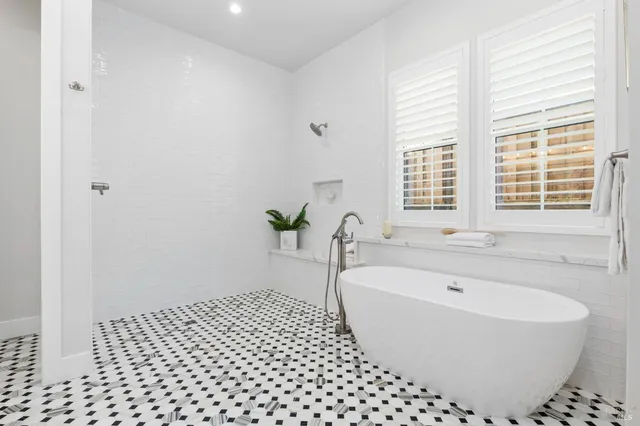 $2,150,000 | 3712 Crown Hill Drive, Santa Rosa, CA 95404