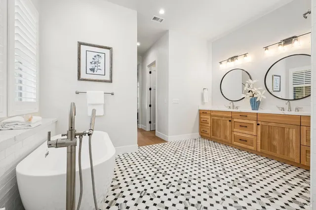 $2,150,000 | 3712 Crown Hill Drive, Santa Rosa, CA 95404