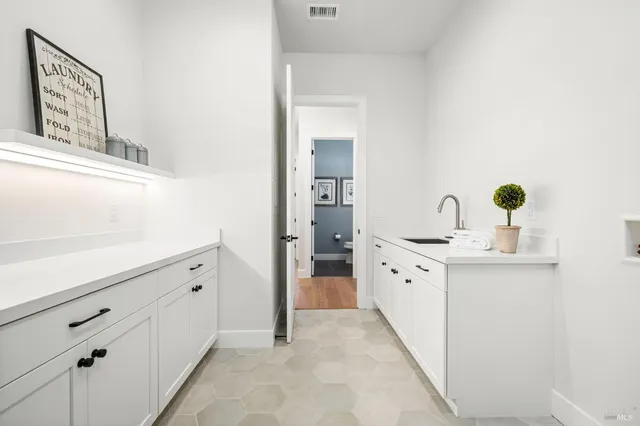 $2,150,000 | 3712 Crown Hill Drive, Santa Rosa, CA 95404