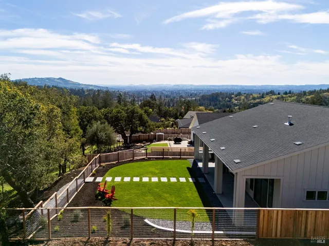 $2,150,000 | 3712 Crown Hill Drive, Santa Rosa, CA 95404