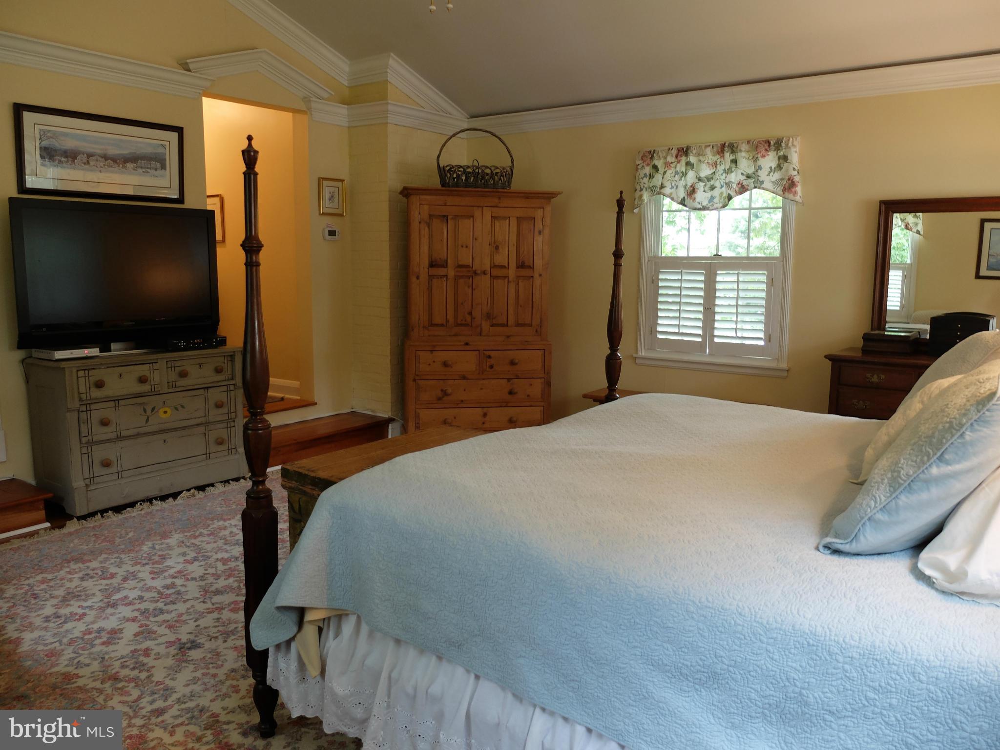111 Greenbrier Road Baltimore, MD 21286 - Photo 14 of 22 Bedroom (Master)