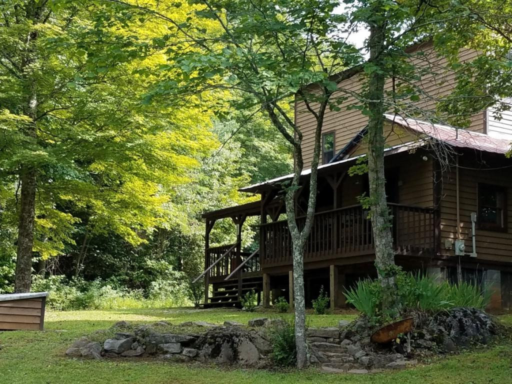 701 Little Pumpkin Valley Road Eidson, TN 37731 - Photo 1 of 36 Photo 1