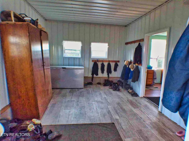 $645,000 | 1139 Deer Lodge Highway, Sunbright, TN 37872