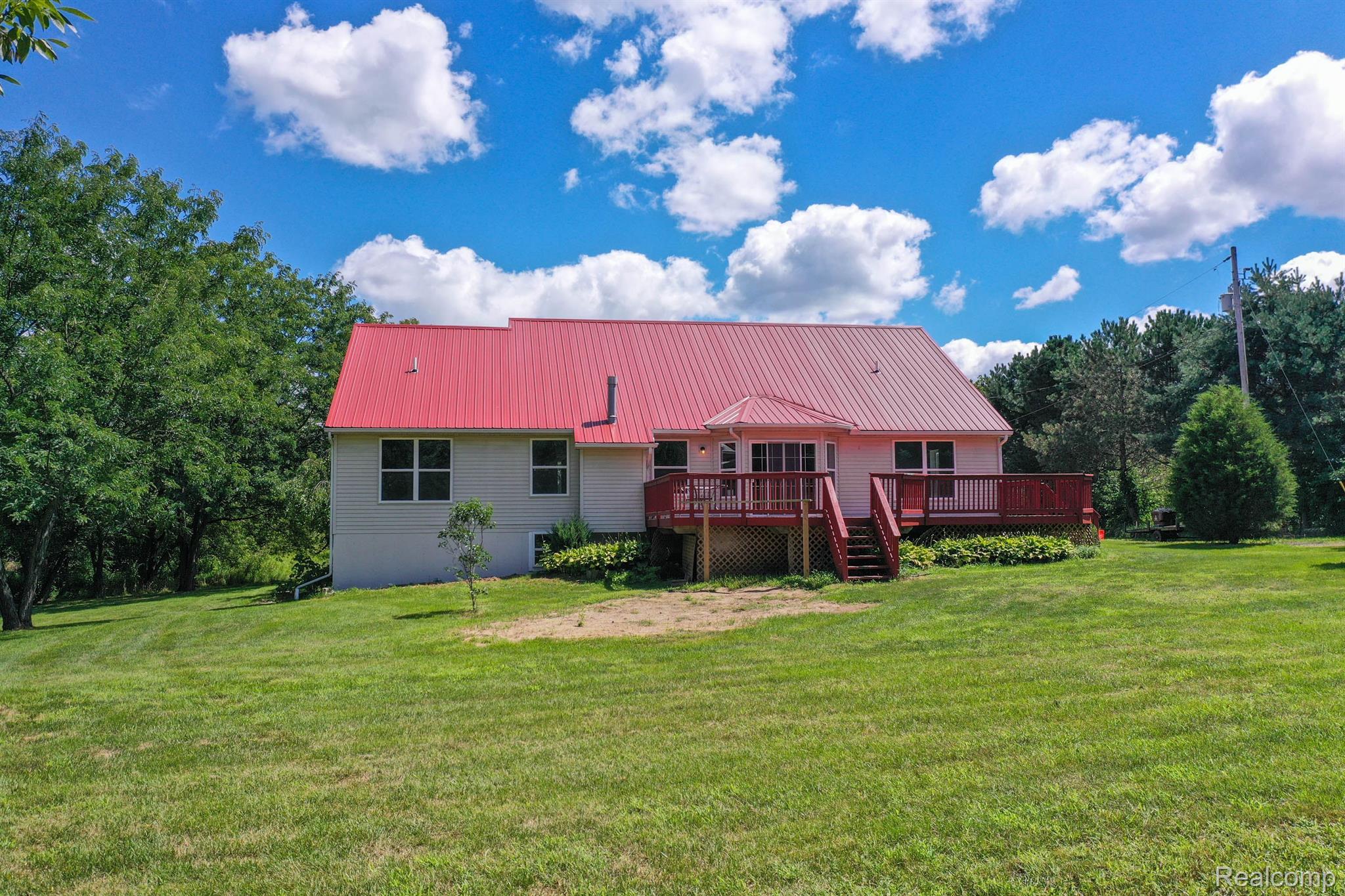 6939 Sanford Road Howell, MI 48855 - Photo 36 of 45 Gallery Image 36