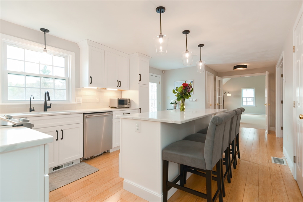 61 Powers Road Littleton, MA 01460 - Photo 8 of 42 Gallery Image 8