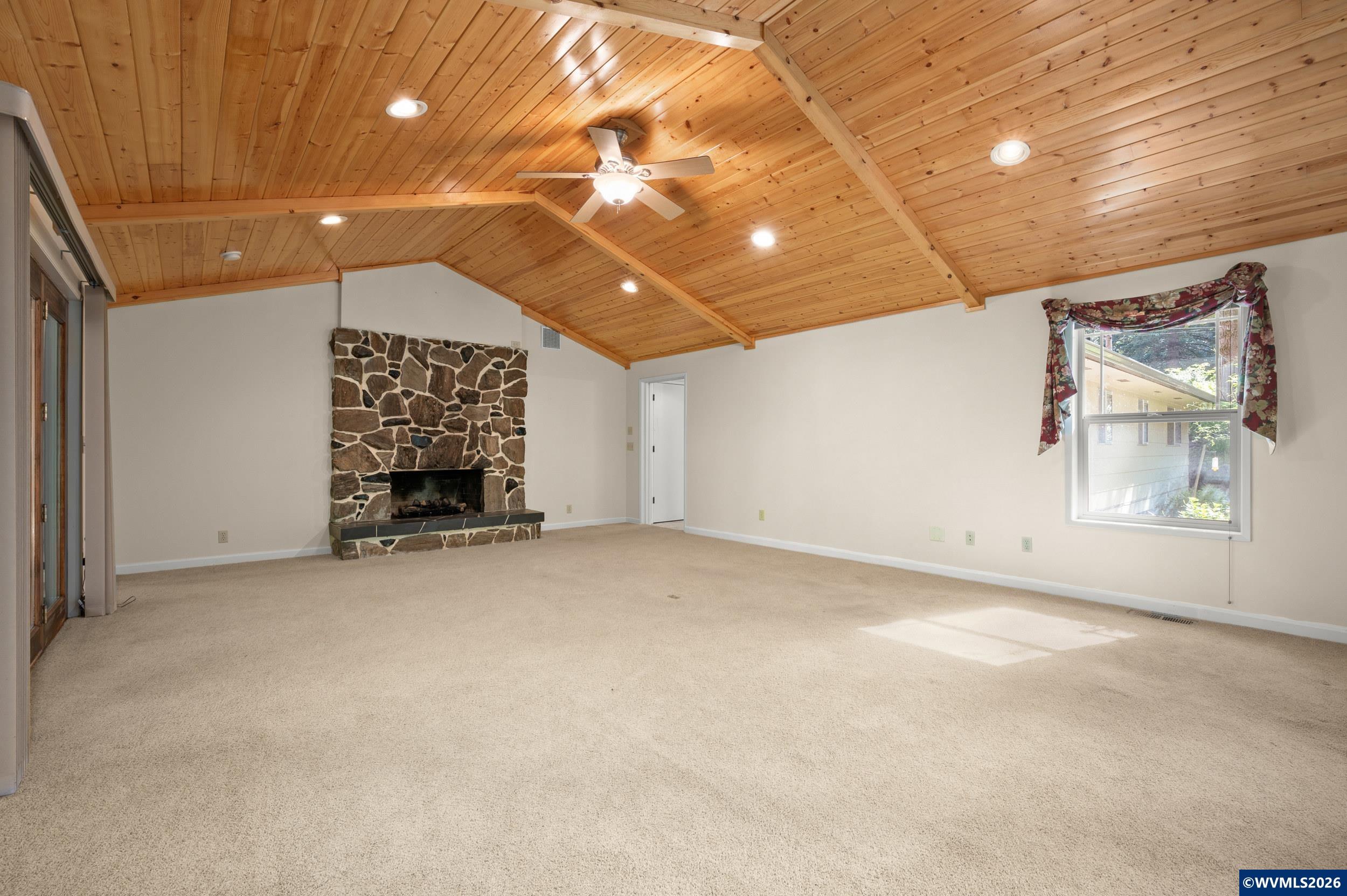 41886 Deerhorn Road Springfield, OR 97478 - Photo 20 of 49
