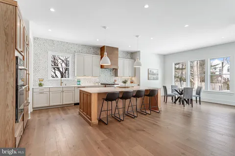 $2,249,000 | 2633 Wooster Court, Vienna, VA 22180