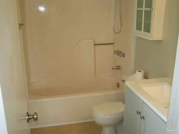 $145,000 | 601 East Burgess Road, Unit E3, Pensacola, FL 32504