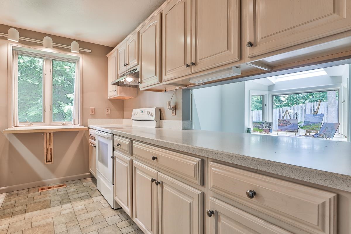 3 Duchess Road Nashua, NH 03063 - Photo 3 of 26 Gallery Image 3
