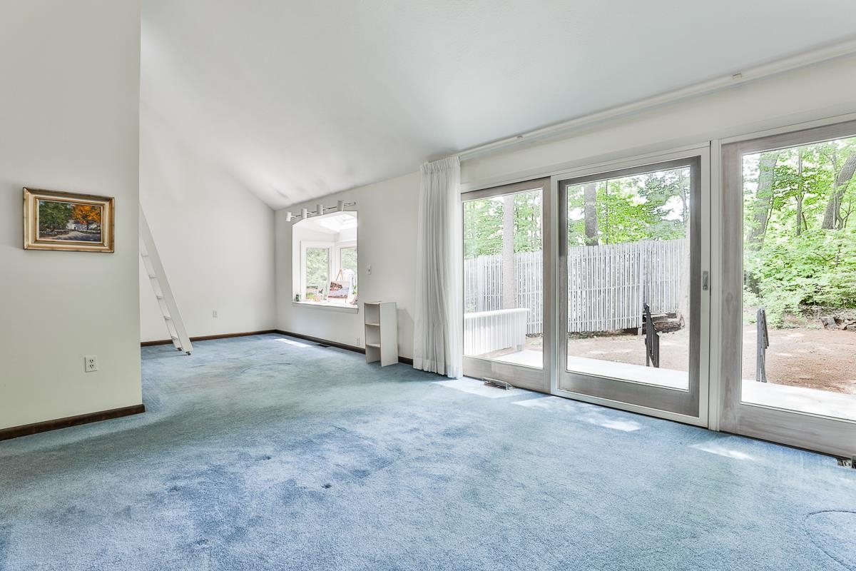 3 Duchess Road Nashua, NH 03063 - Photo 8 of 26 Gallery Image 8