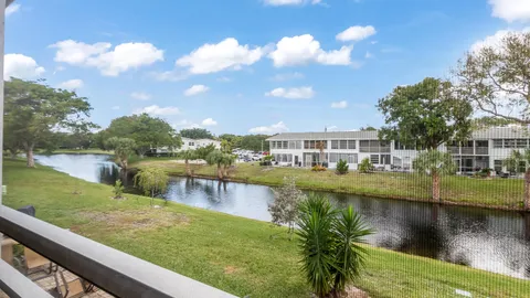 $89,000 | 77 Markham D, Deerfield Beach, FL 33442