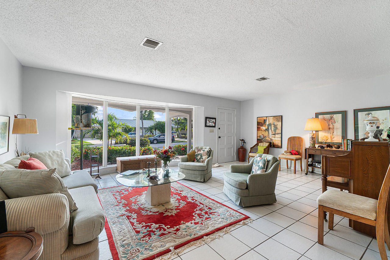 1299 Southwest 14th Street Boca Raton, FL 33486 - Photo 3 of 10 003-1299SW14thSt-BocaRaton-FL-small