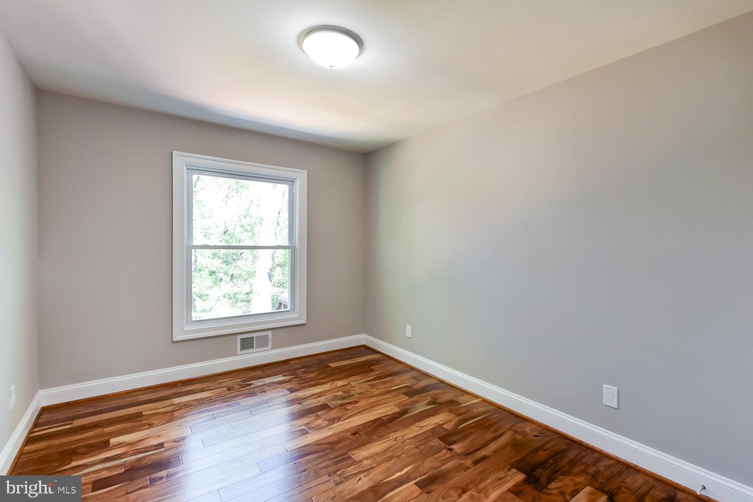 6210 Arkendale Road Alexandria, VA 22307 - Photo 17 of 31 Bedroom