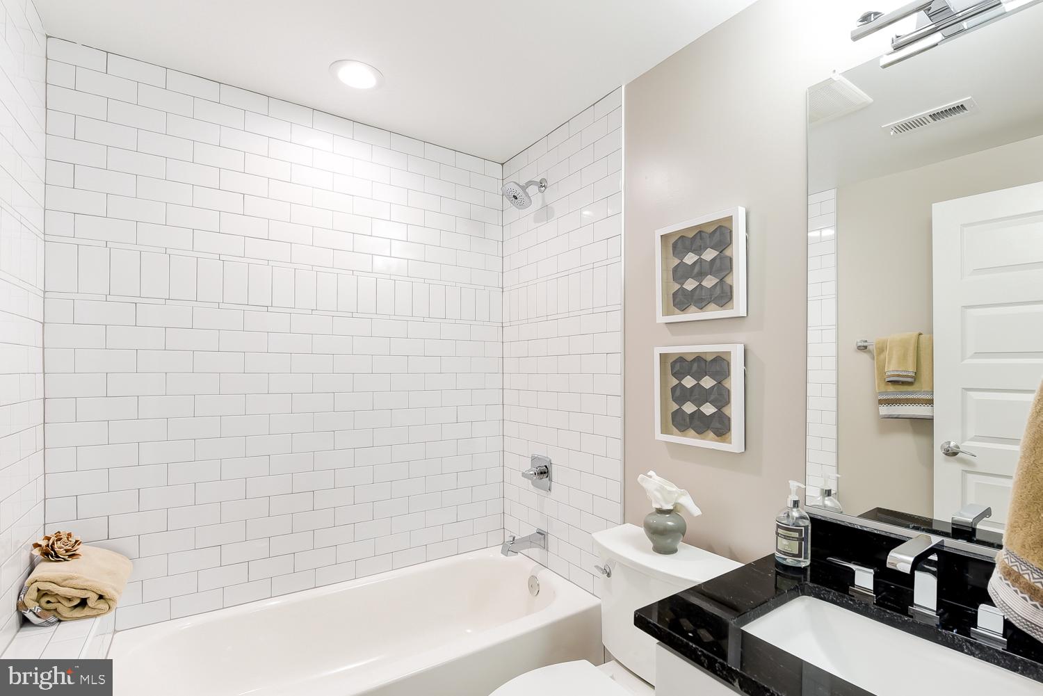 6210 Arkendale Road Alexandria, VA 22307 - Photo 23 of 31 Bath