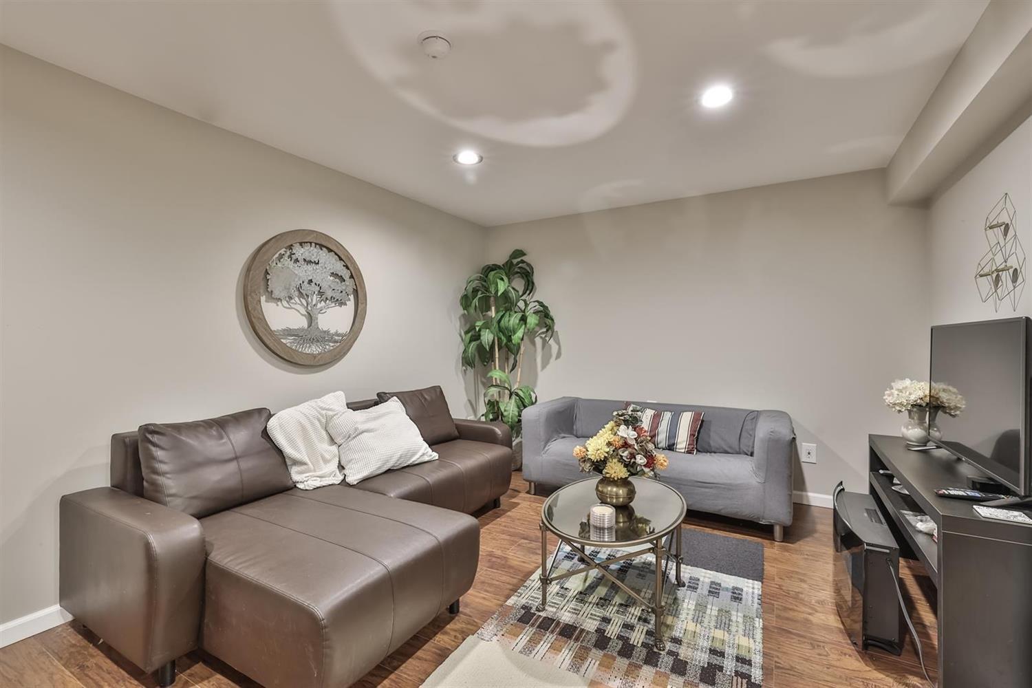 6355 Corbly Road, Unit 28 Cincinnati, OH 45230 - Photo 19 of 35 Gallery Image 19
