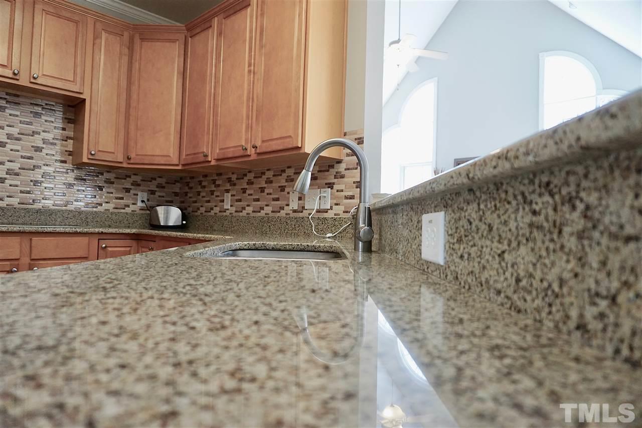 2920 Sunnystone Way Raleigh, NC 27613 - Photo 15 of 25